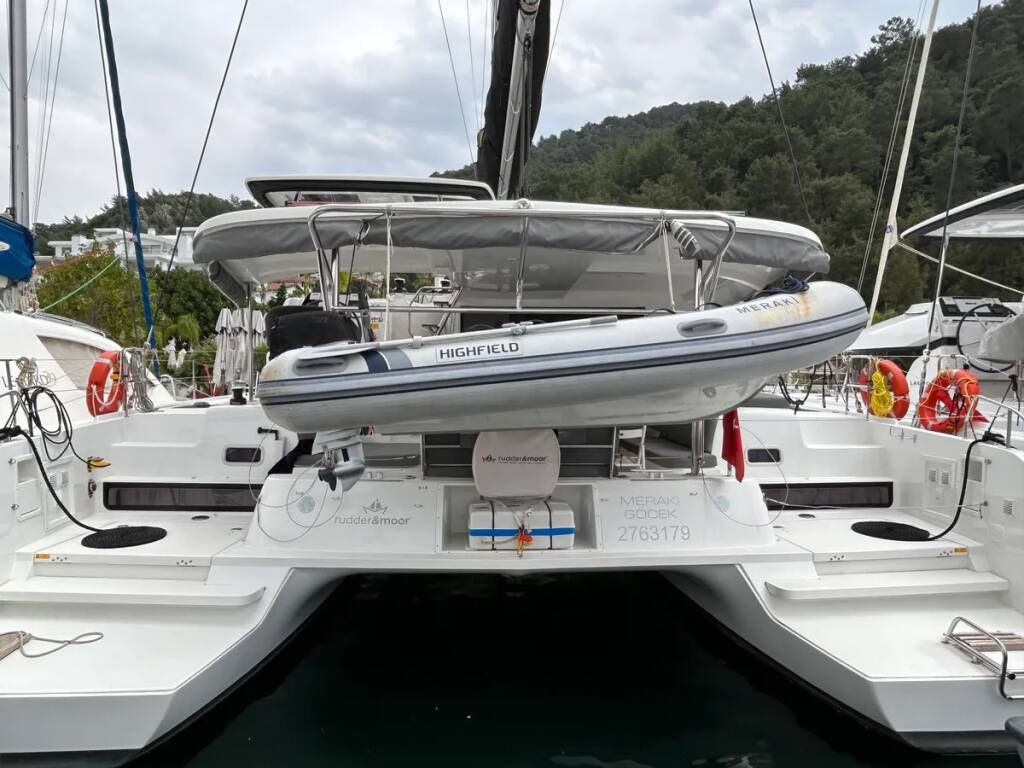 Lagoon 42 Meraki