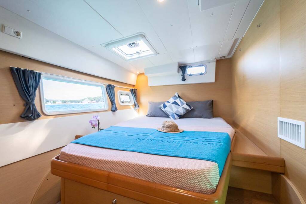 Lagoon 420 Pulsar