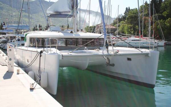 Lagoon 450 F Claudia III 