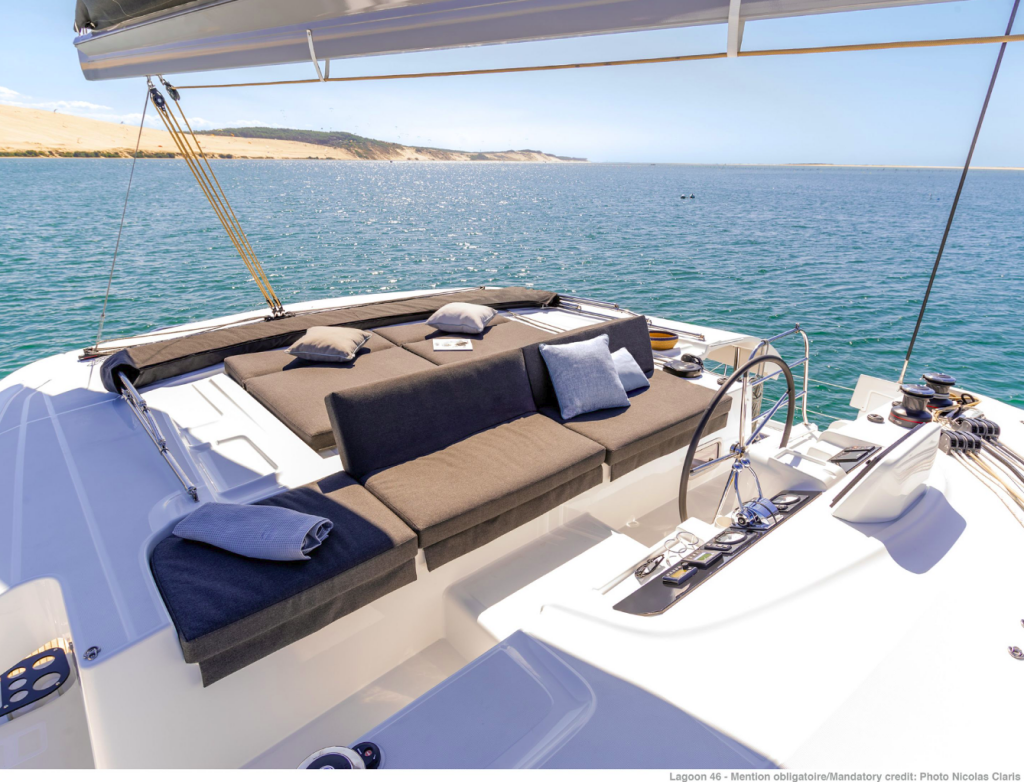 Lagoon 46 Divan