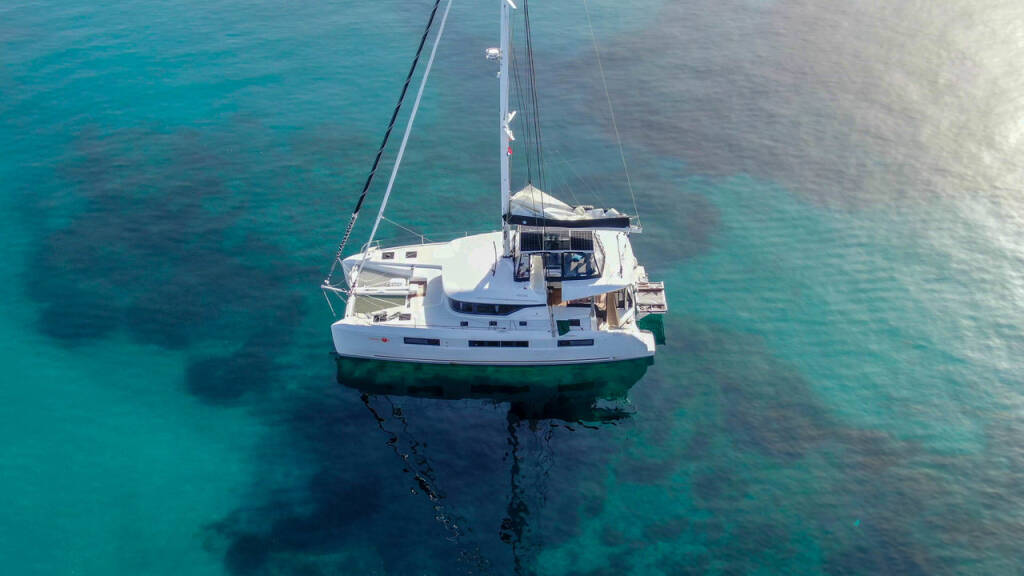 Lagoon 50 Twin Joy - CREWED