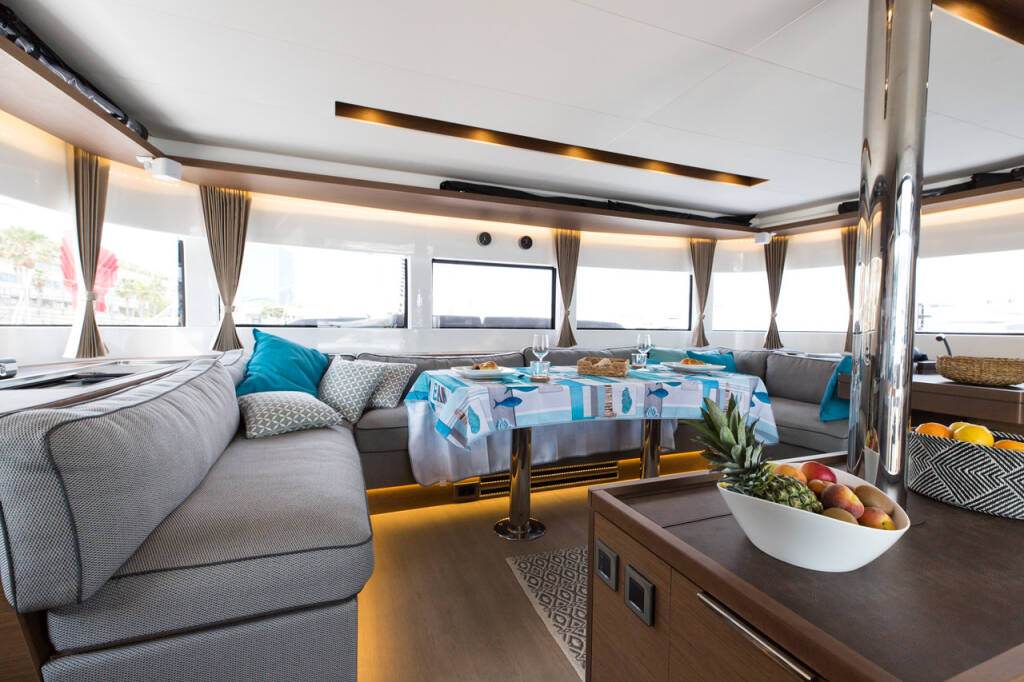 Lagoon 50 Twin Joy - CREWED