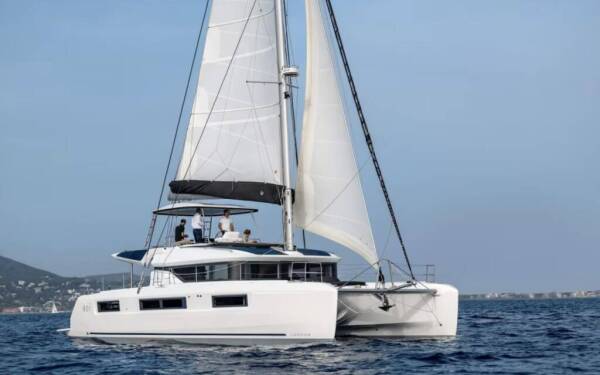 Lagoon 51 Arctic Dream