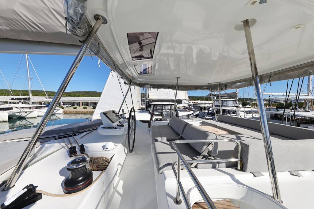 Lagoon 51 Apolon