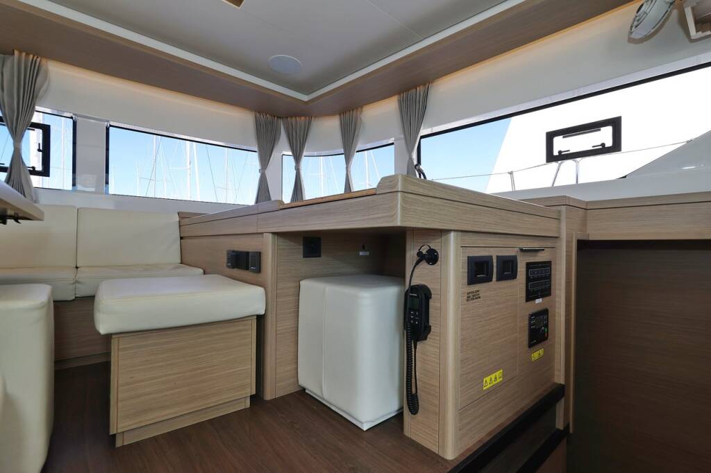 Lagoon 51 Apolon