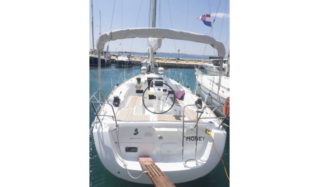 Oceanis 31 Honey