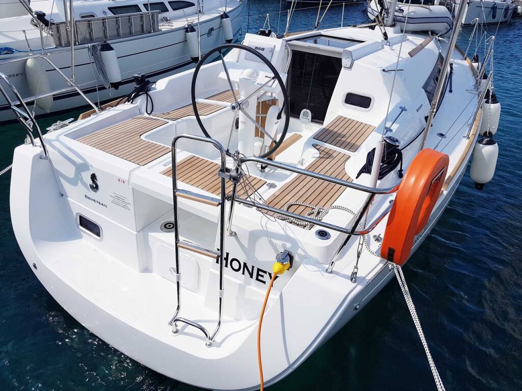 Oceanis 31 Honey