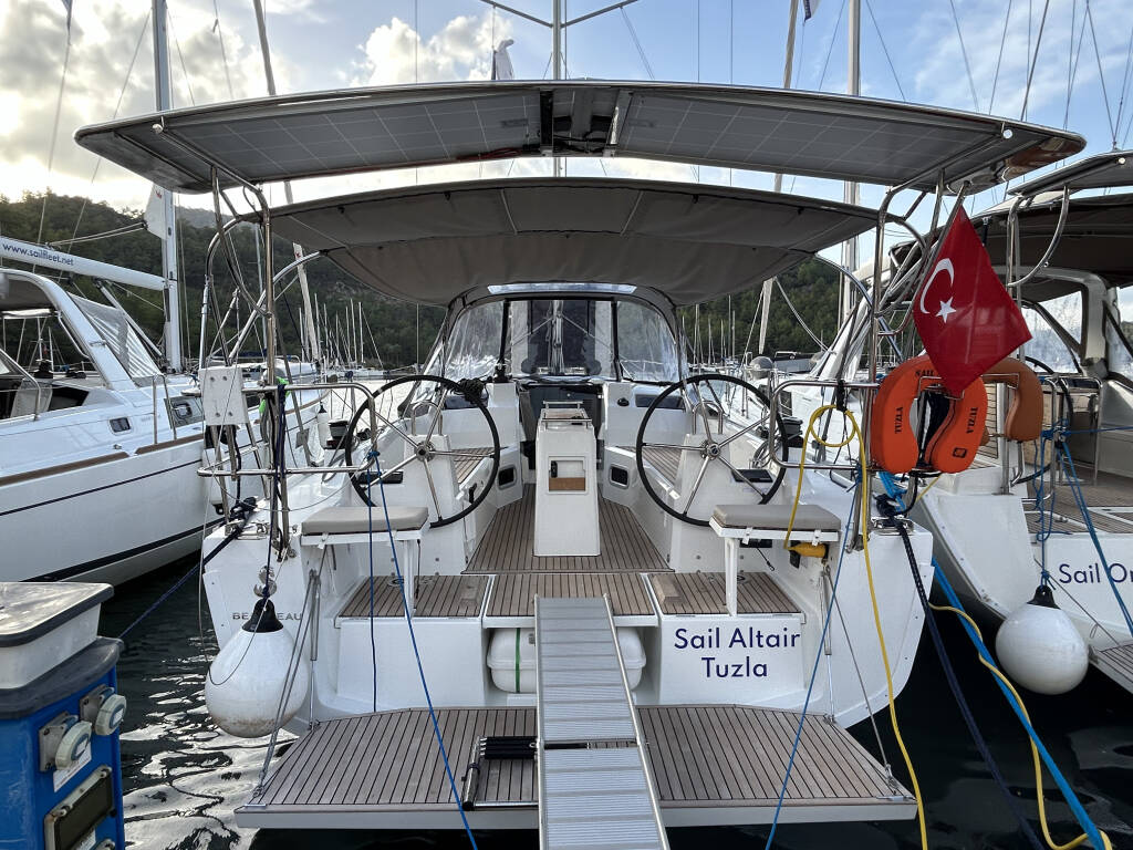 Oceanis 34.1 Sail Altair