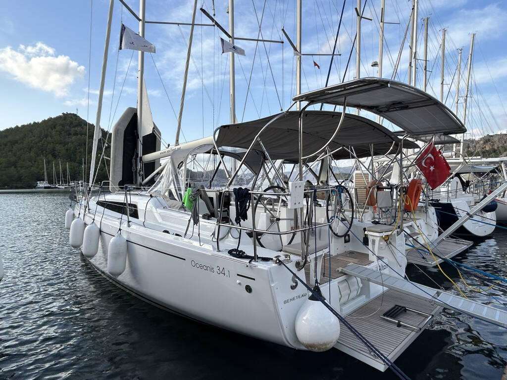 Oceanis 34.1 Sail Altair