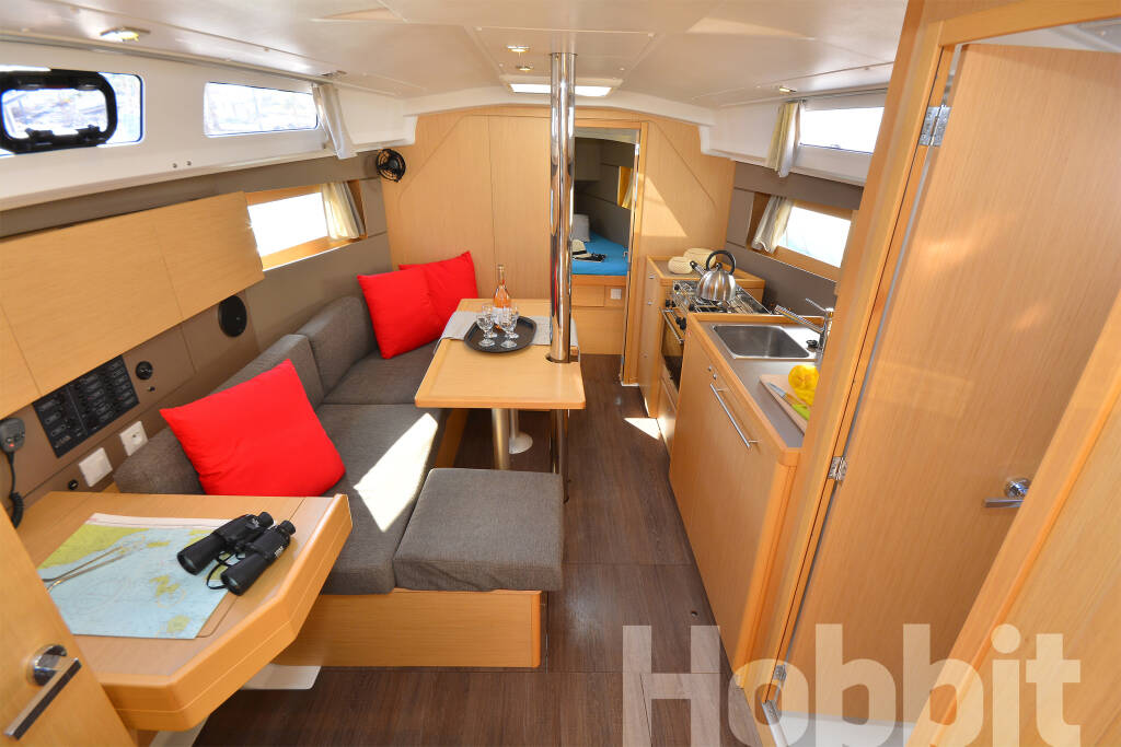 Oceanis 35 Hobbit