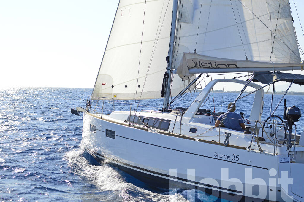 Oceanis 35 Hobbit