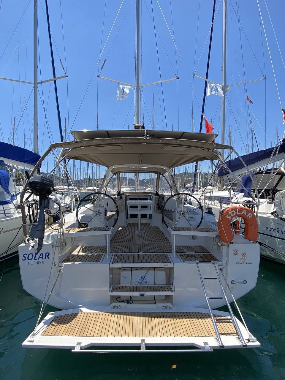 Oceanis 38 Solar