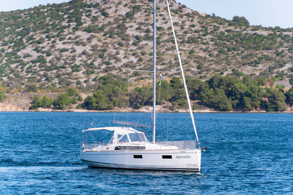 Oceanis 38 Aphrodite 