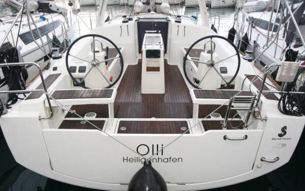 Oceanis 38 Olli