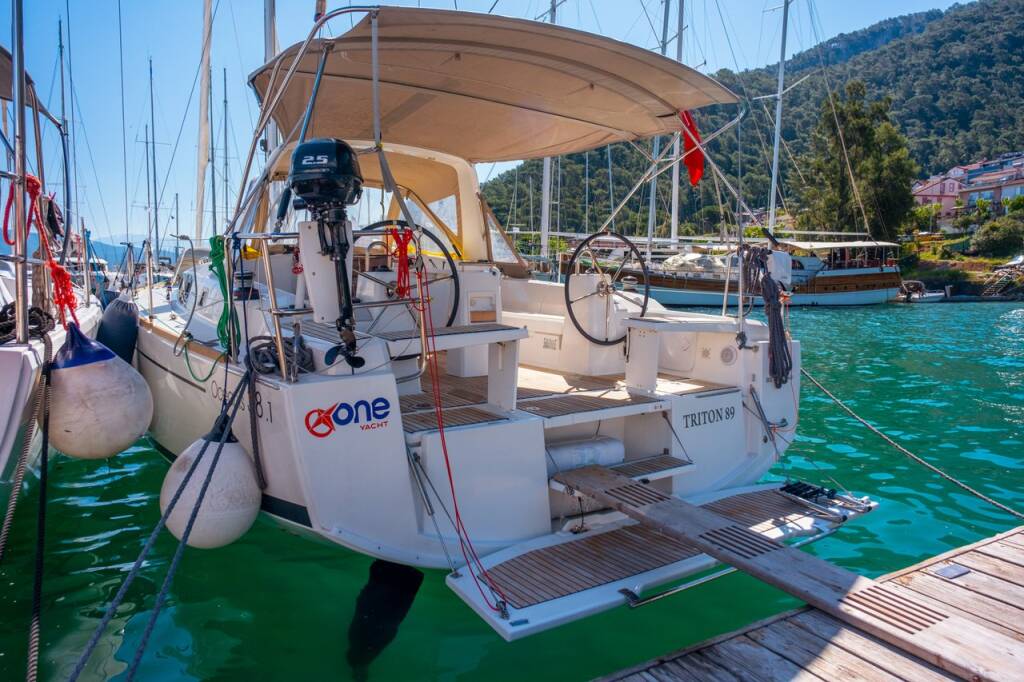 Oceanis 38.1 Triton 89