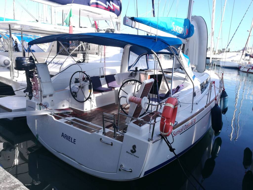 Oceanis 38.1 Ariele