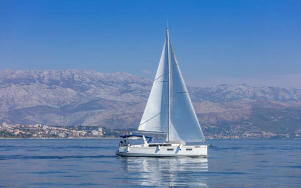 Oceanis 38.1 Anima Maris II