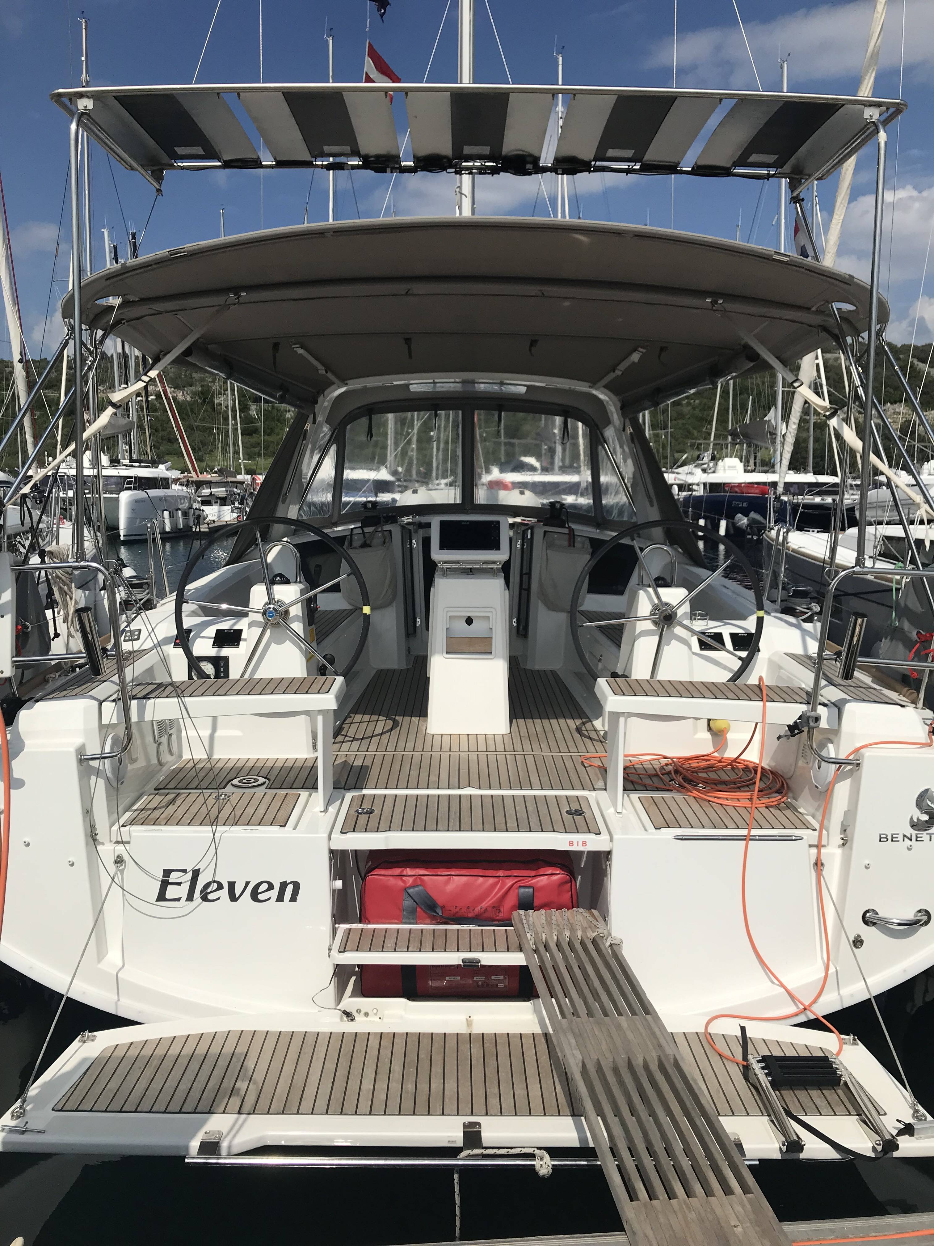 Oceanis 38.1 Eleven