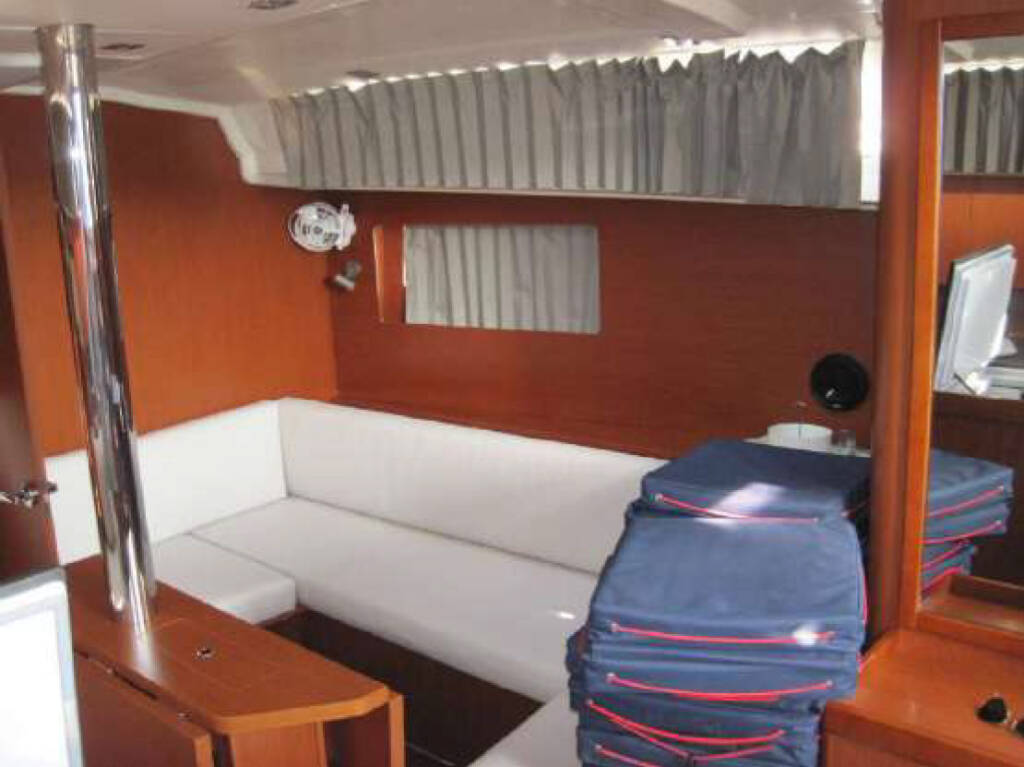 Oceanis 41.1 ECONOMY