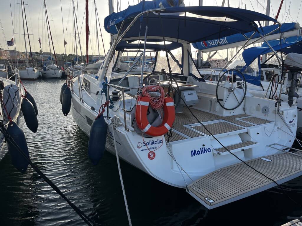 Oceanis 41.1 Malika