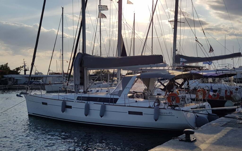 Oceanis 45 ECONOMY