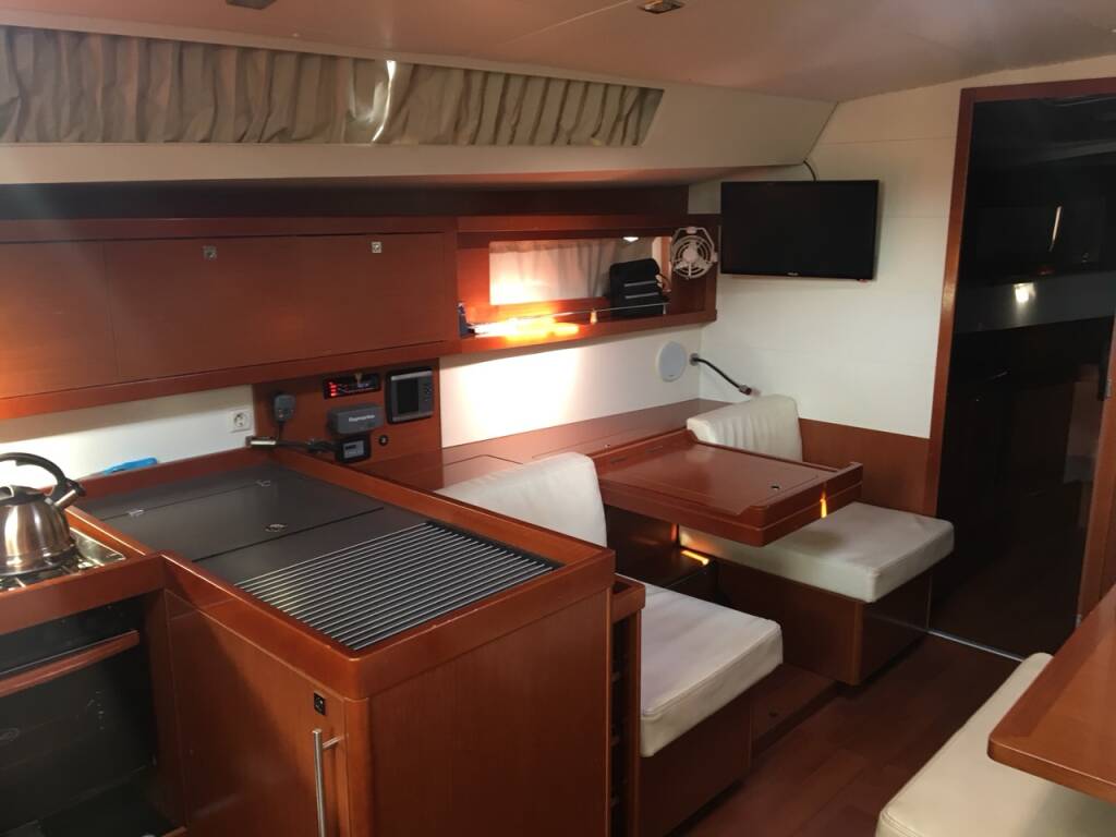 Oceanis 45 ECONOMY