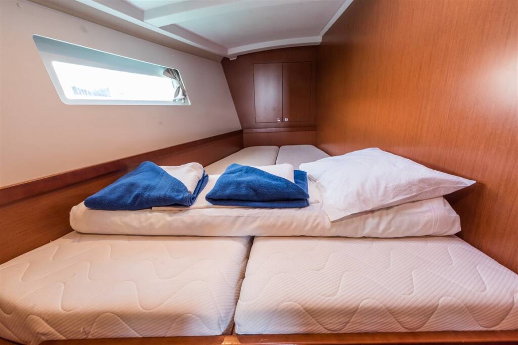 Oceanis 45 Parija II