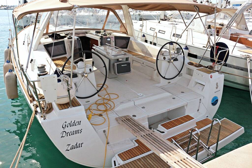 Oceanis 45 Golden Dreams