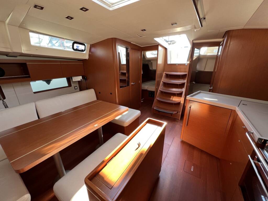 Oceanis 46.1 Ostria