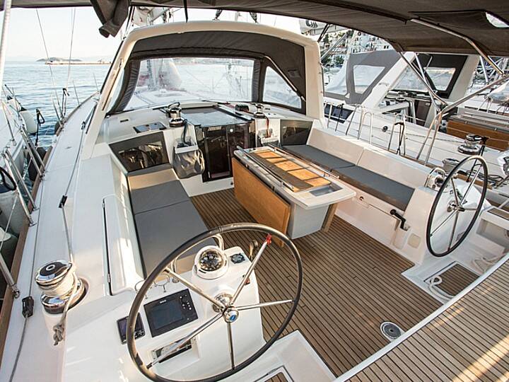 Oceanis 48 Invictus