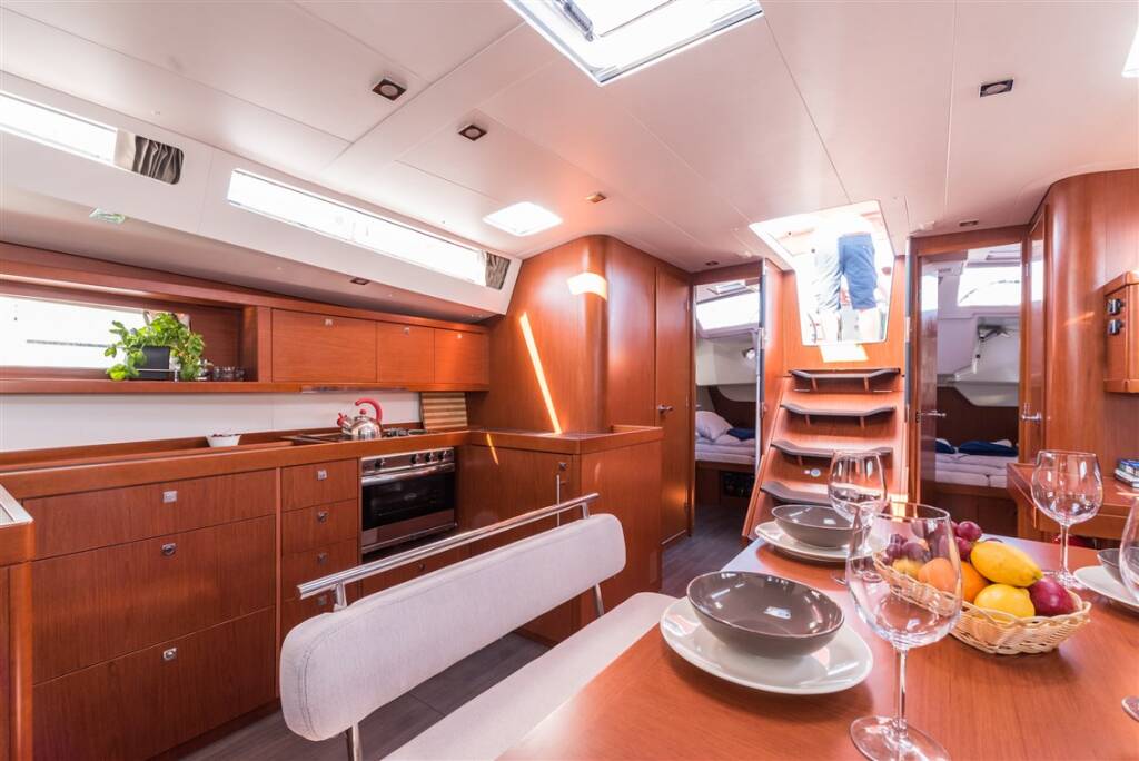 Oceanis 48 Flou