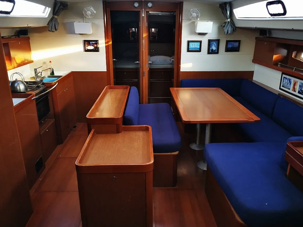 Oceanis 50 Family Seladon II