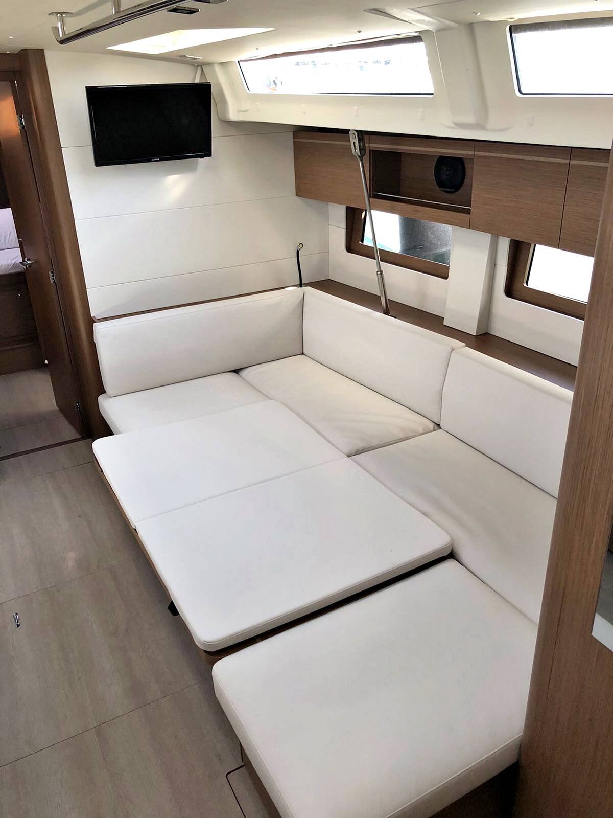 Oceanis 51.1 Pearl Dreams