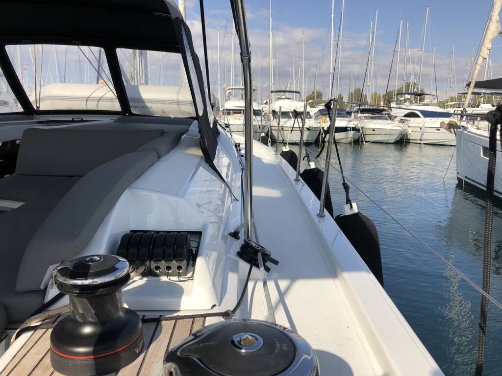 Oceanis 51.1 Salt Water