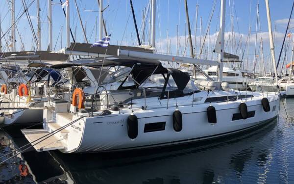 Oceanis 51.1 Salt Water