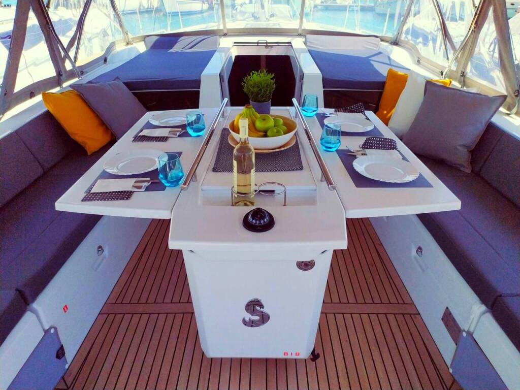 Oceanis 51.1 Infinity