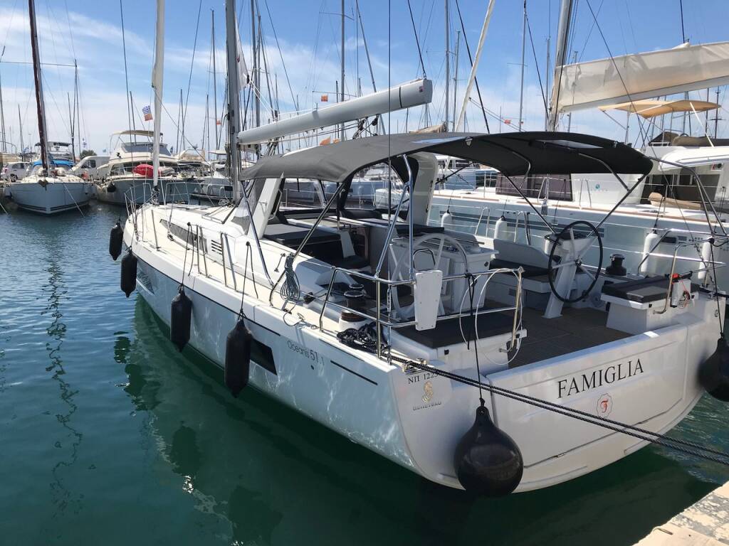 Oceanis 51.1 Famiglia