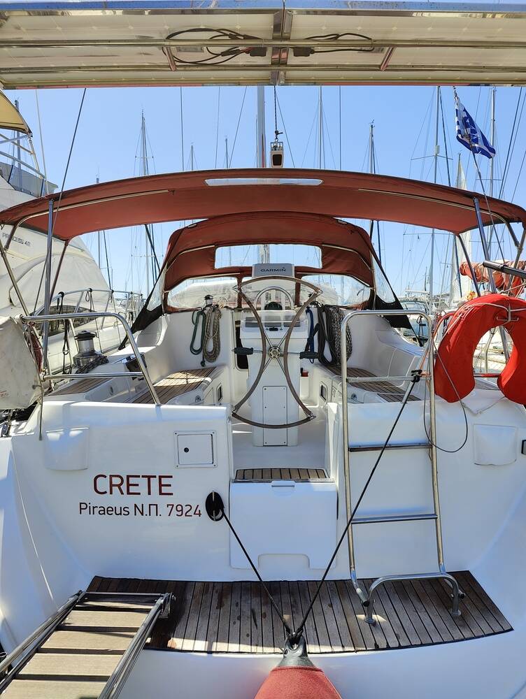 Oceanis Clipper 393 Crete