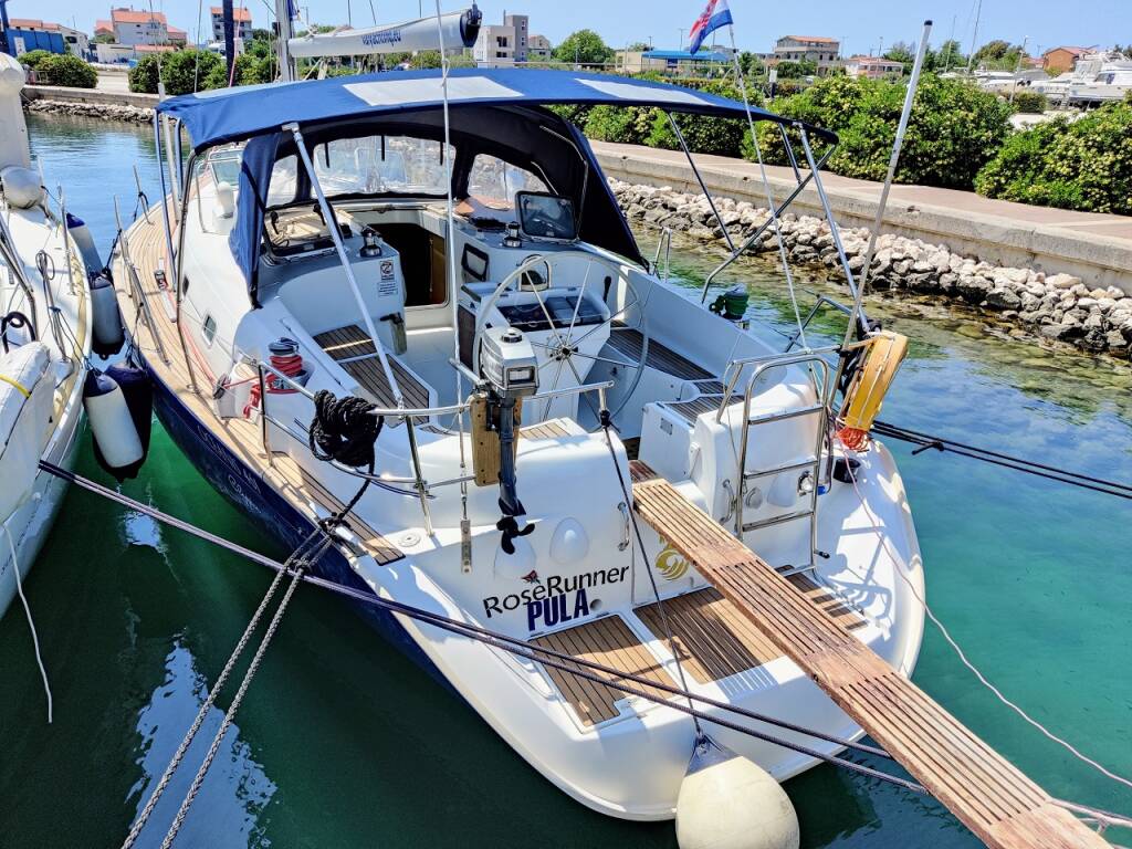 Oceanis Clipper 461 Rose Runner