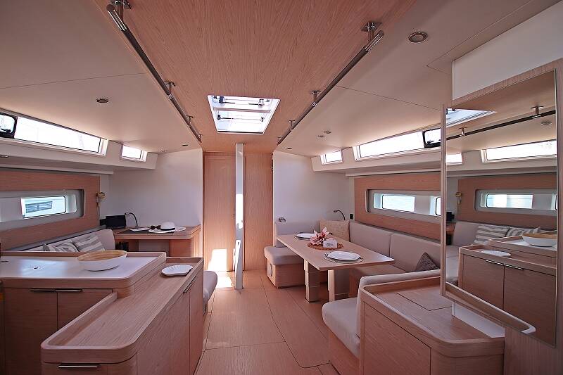 Oceanis Yacht 54 White Bird 