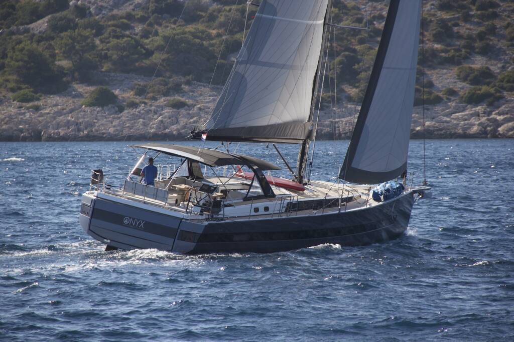 Oceanis Yacht 62 Onyx