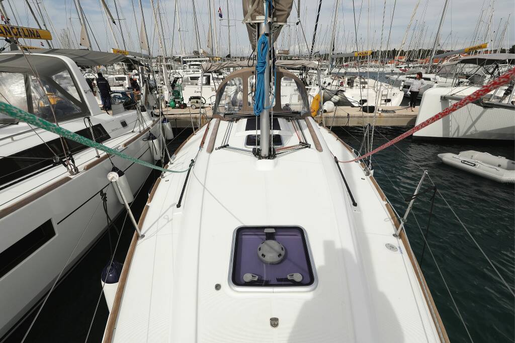 Sun Odyssey 33i Cosma