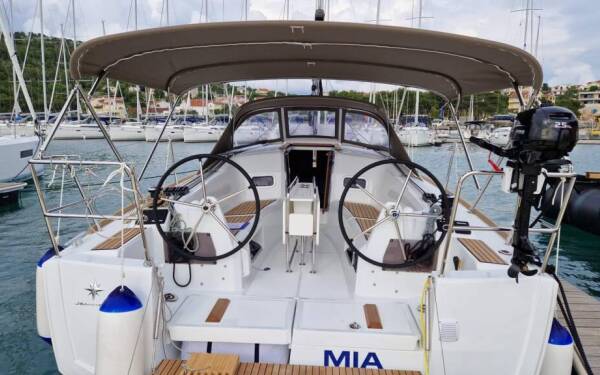 Sun Odyssey 349 Mia