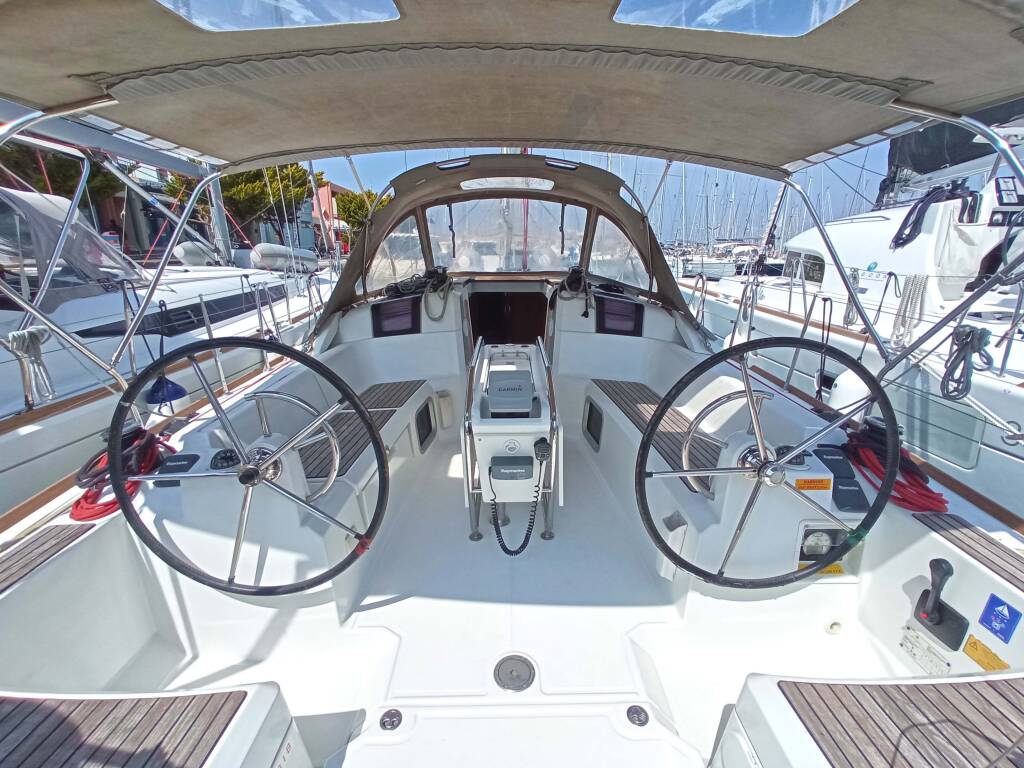 Sun Odyssey 379 ECONOMY