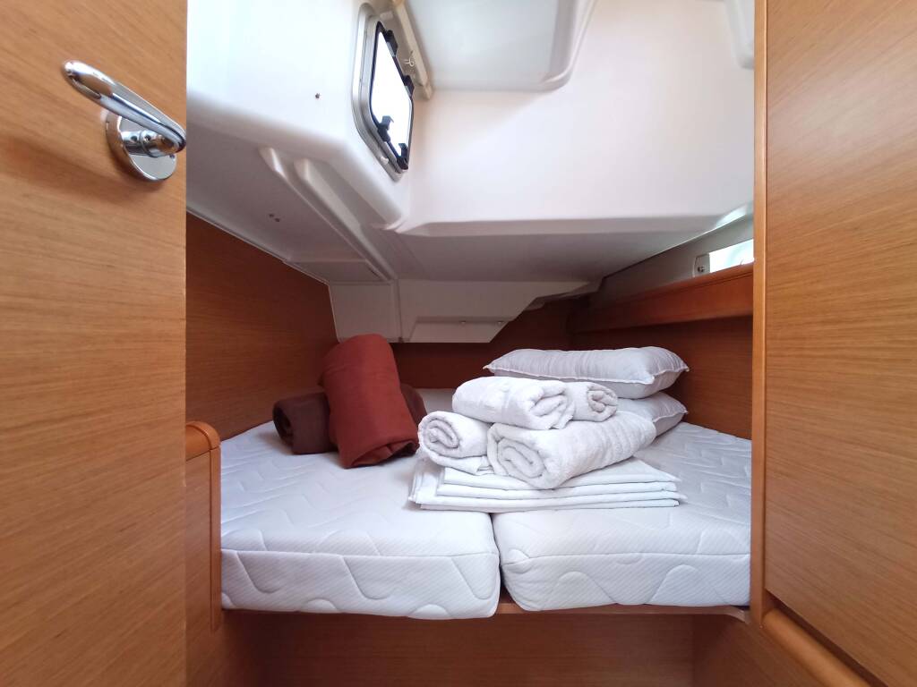 Sun Odyssey 379 ECONOMY