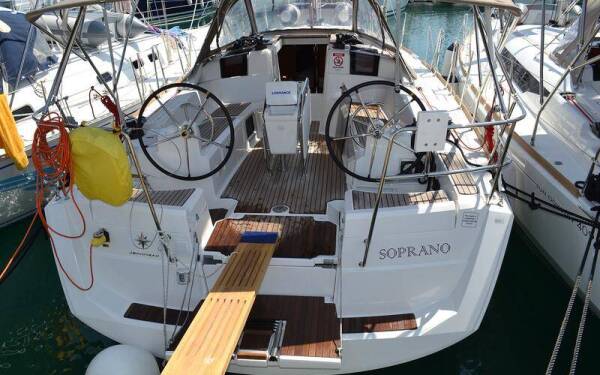 Sun Odyssey 379 Soprano