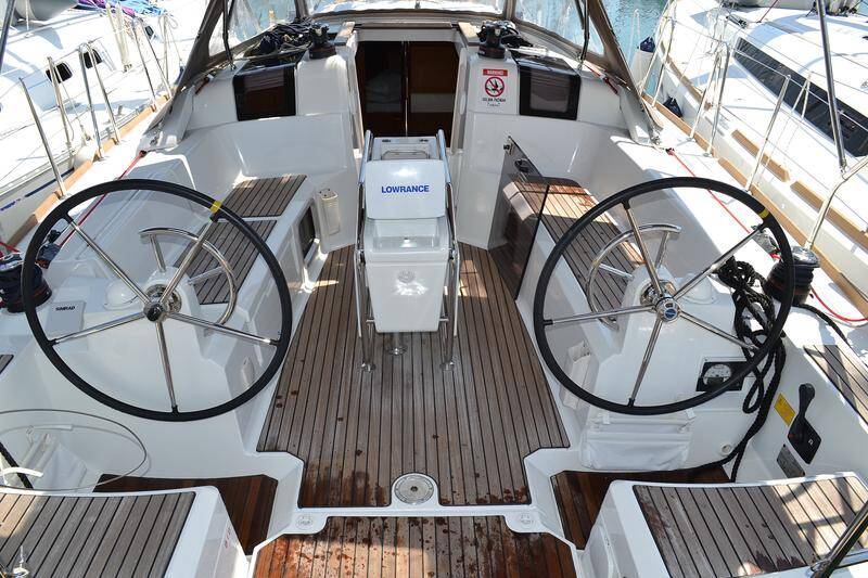 Sun Odyssey 379 Soprano