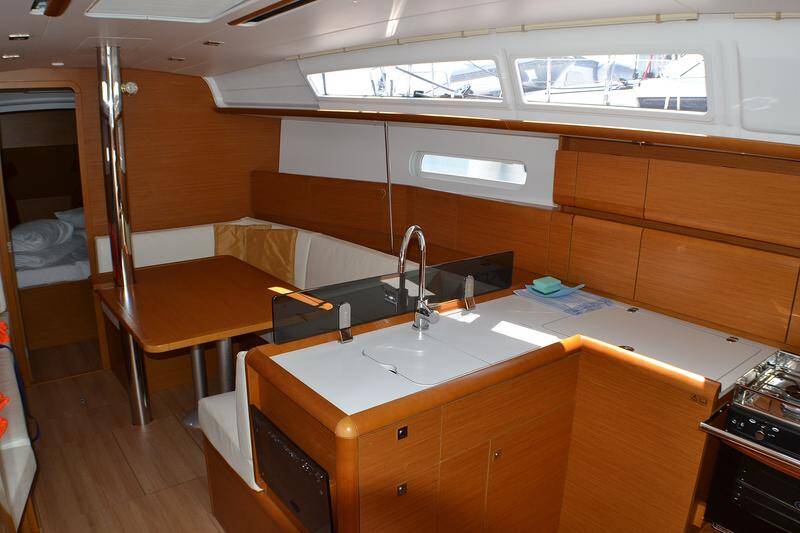 Sun Odyssey 379 Soprano