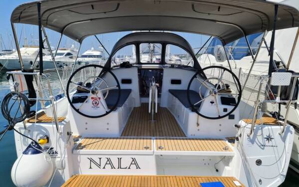 Sun Odyssey 380 Nala