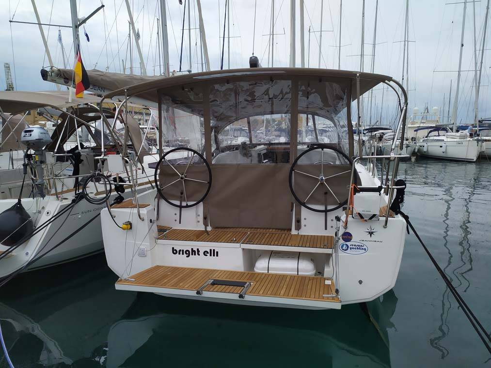 Sun Odyssey 380 Bright Elli